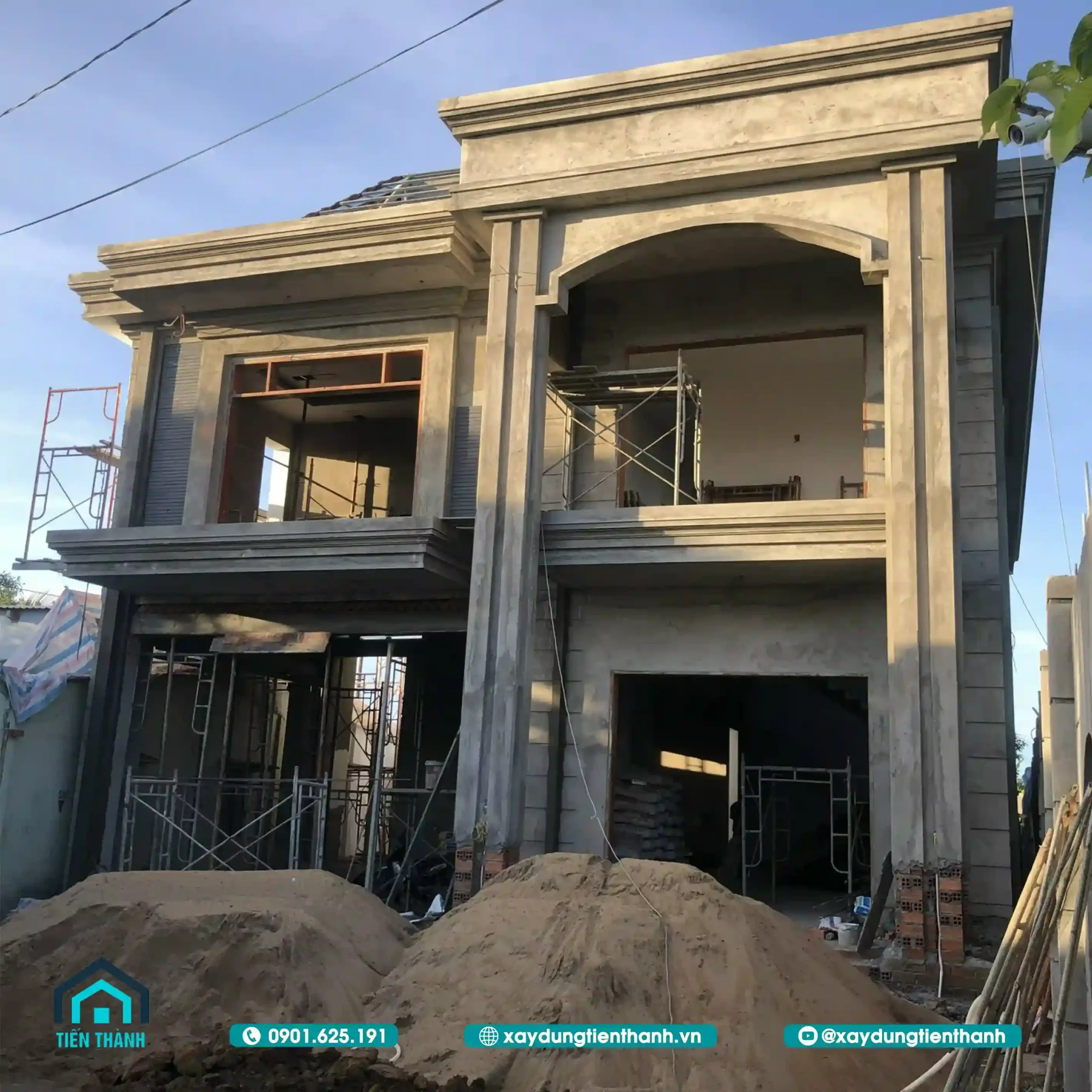 Biệt Thự 2 Tầng 200m2 Mái Nhật – Xu Hướng Thiết Kế Đẳng Cấp biet thu 2 tang 200m2 5 scaled - Biệt Thự 2 Tầng 200m2 Mái Nhật – Xu Hướng Thiết Kế Đẳng Cấp