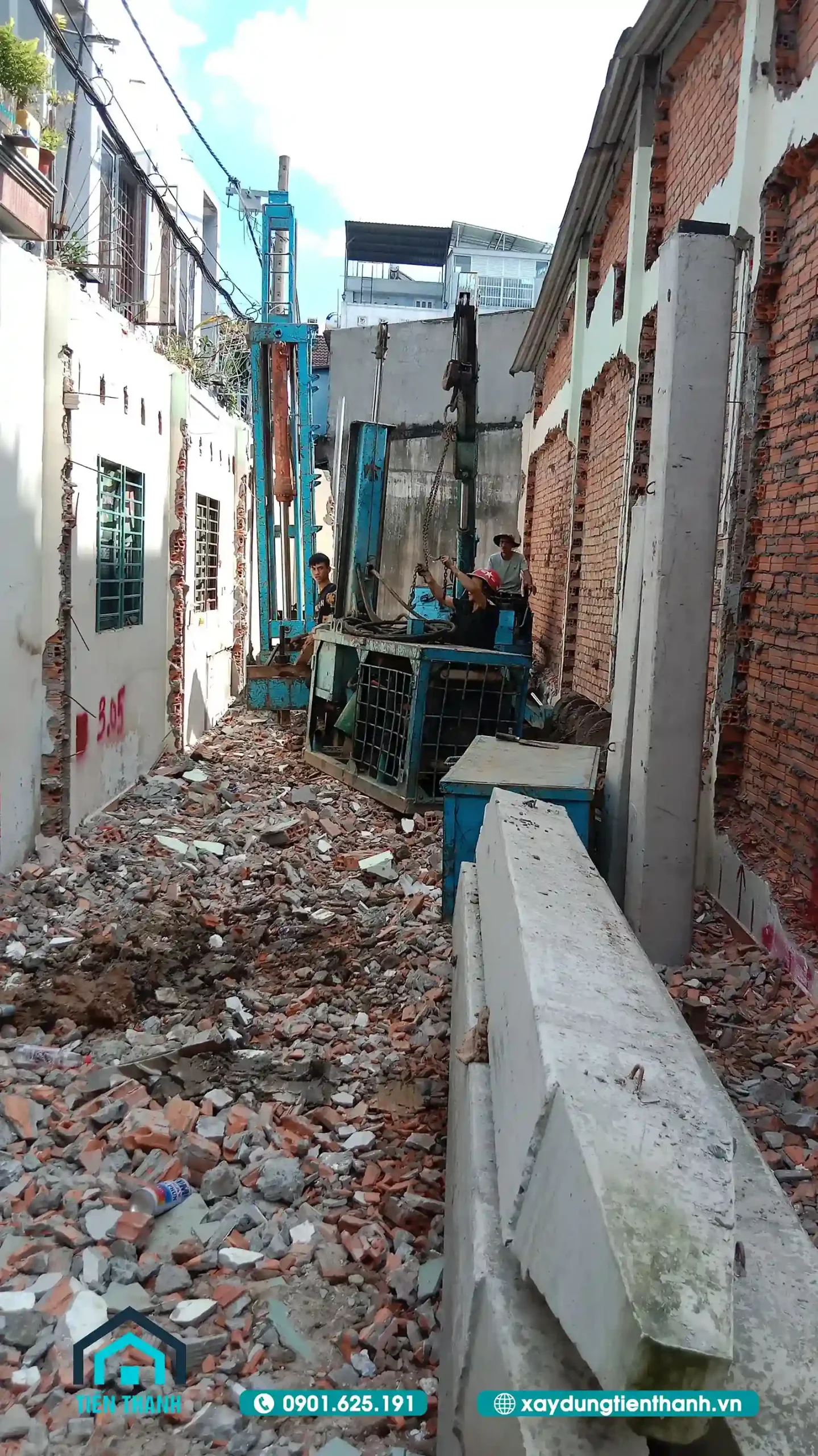 Thiết Kế Nhà 3.5m x 18m 2 tầng: Tối Ưu Cho Diện Tích Nhỏ thiet ke nha 3.5mx18m 8 28 11zon scaled - Thiết Kế Nhà 3.5m x 18m 2 tầng: Tối Ưu Cho Diện Tích Nhỏ