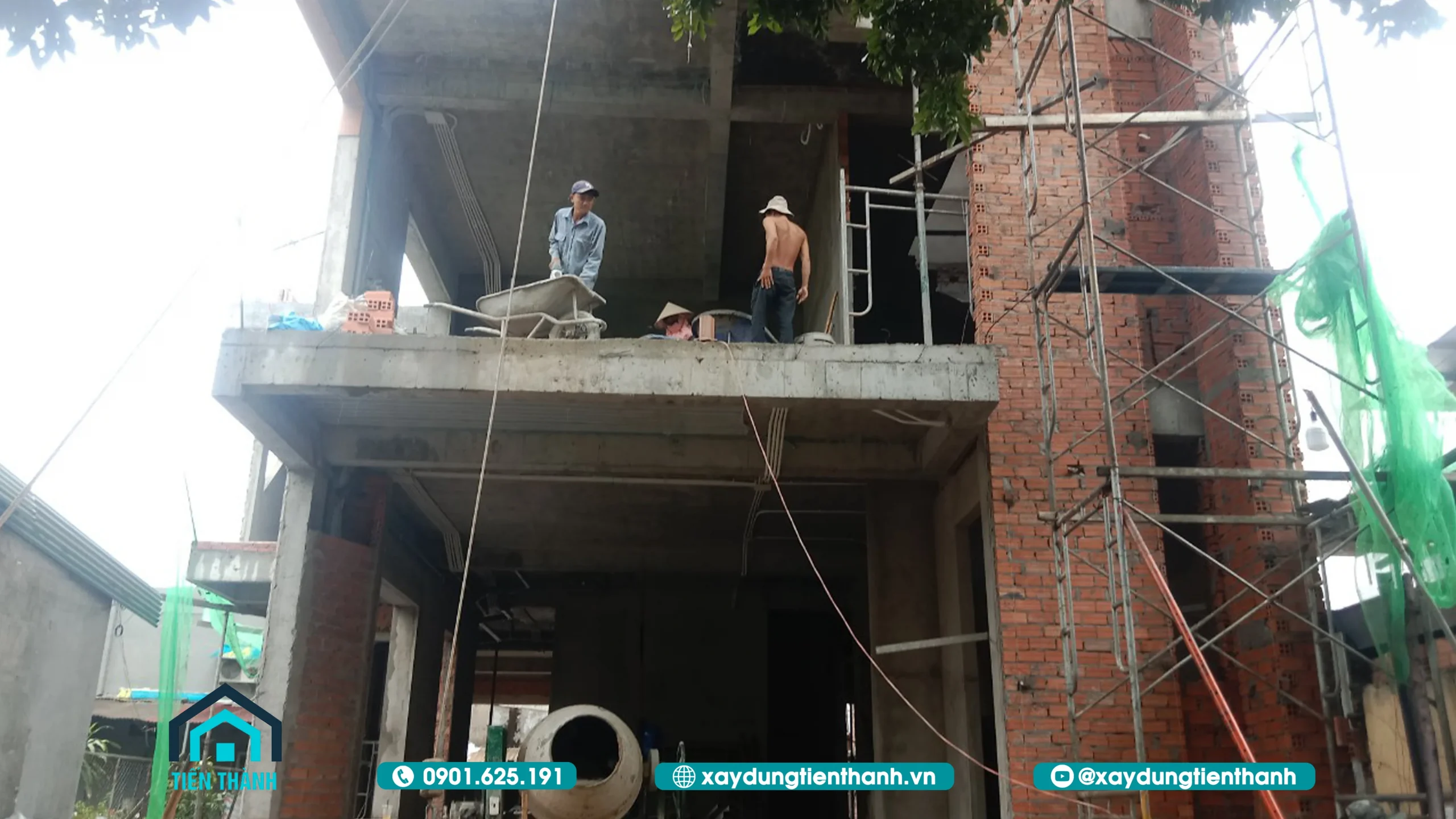 Biệt Thự Hiện Đại 3 Tầng: Xu Hướng Thiết Kế Và Thi Công Trọn Gói biet thu hien dai 3 tang 21 scaled - Biệt Thự Hiện Đại 3 Tầng: Xu Hướng Thiết Kế Và Thi Công Trọn Gói