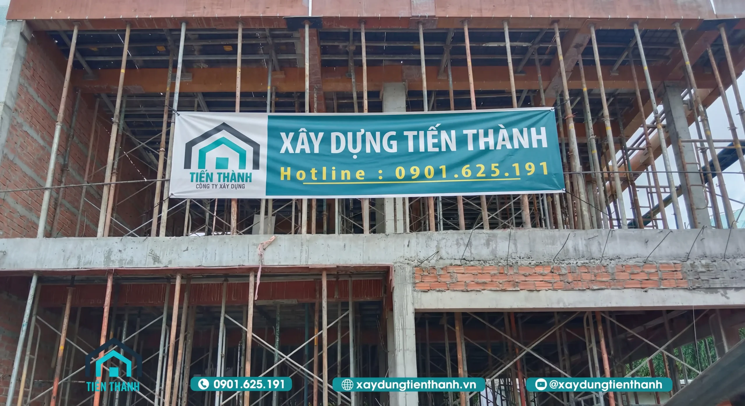 Biệt Thự Hiện Đại 3 Tầng: Xu Hướng Thiết Kế Và Thi Công Trọn Gói biet thu hien dai 3 tang 23 scaled - Biệt Thự Hiện Đại 3 Tầng: Xu Hướng Thiết Kế Và Thi Công Trọn Gói
