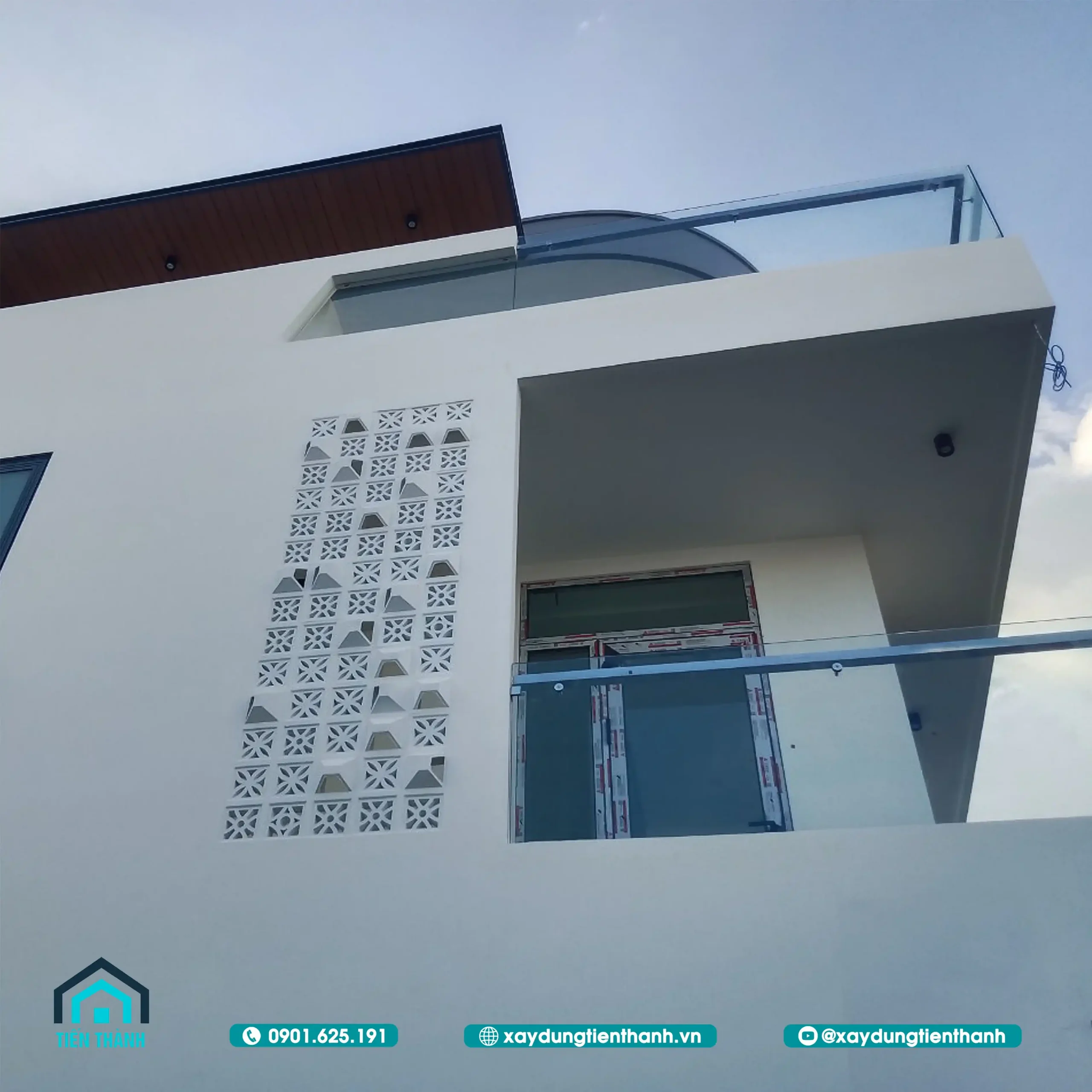 Biệt Thự Hiện Đại 3 Tầng: Xu Hướng Thiết Kế Và Thi Công Trọn Gói biet thu hien dai 3 tang 28 scaled - Biệt Thự Hiện Đại 3 Tầng: Xu Hướng Thiết Kế Và Thi Công Trọn Gói